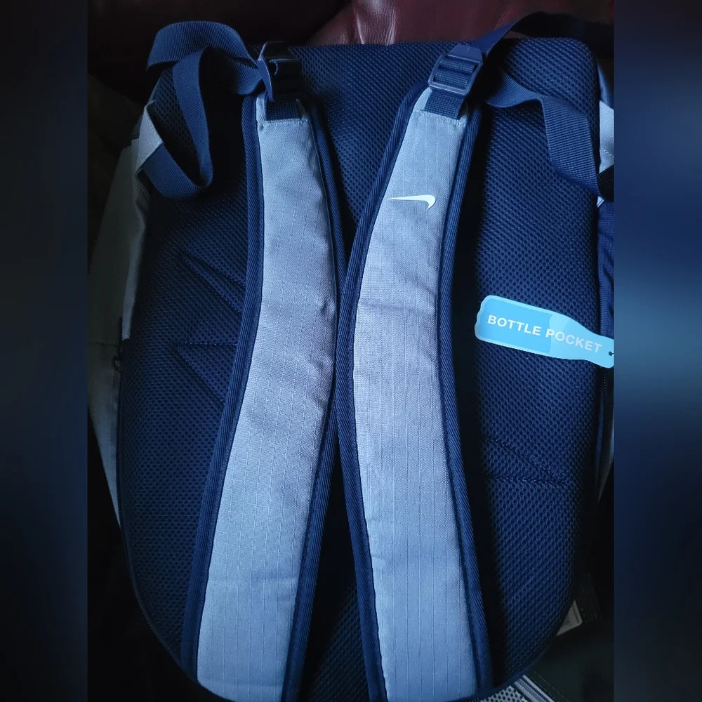 Nike 15" Backpack - Picture 2 of 5